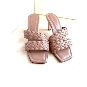 Lafayette 148 N Y  taupe Maracella kitty Heel Sandal Mule size 36.5 / US 6